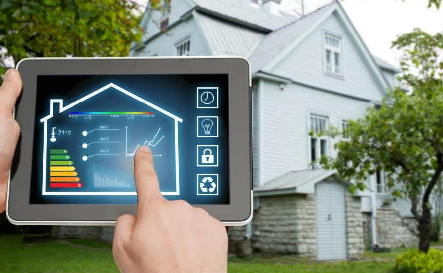 Domótica para personas mayores: Cómo hacer una casa más accesible y segura.