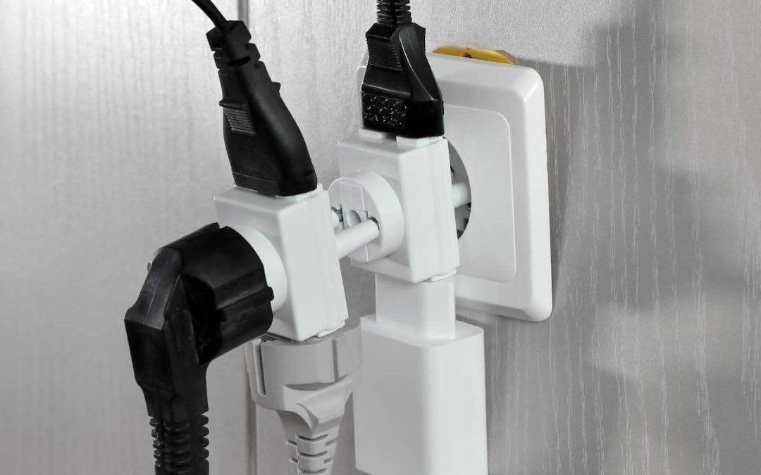 Seguridad eléctrica en el hogar: errores comunes que debes evitar. Para mayor control de tu seguridad eléctrica contacta con Sited.